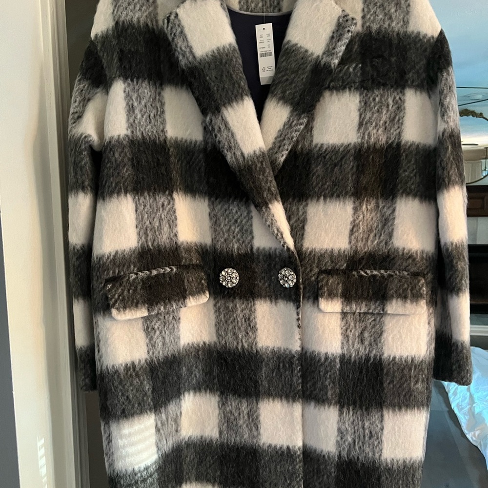 Women’s NWT Gorgeous Buffalo check TOP COAT with crystal buttons